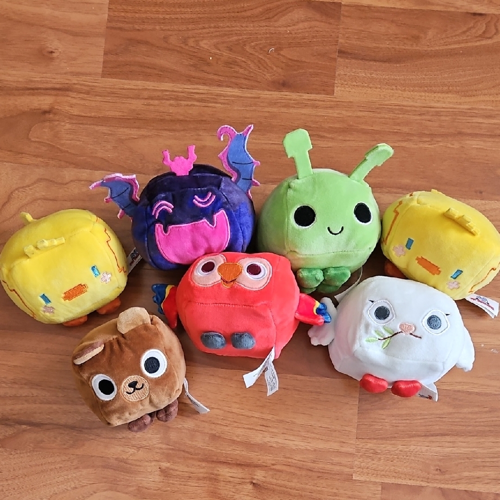 (7) Pet Simulator Plush Bundle